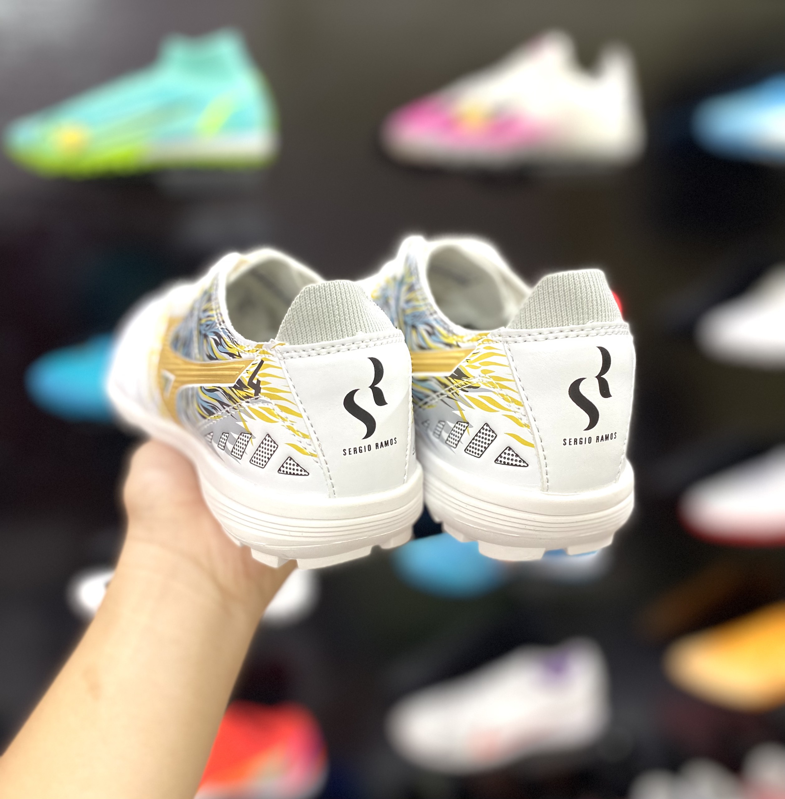 Giày Bóng Đá Mizuno Neo 3 Pro Sergio Ramos Trắng Vàng TF - Hình ảnh 5